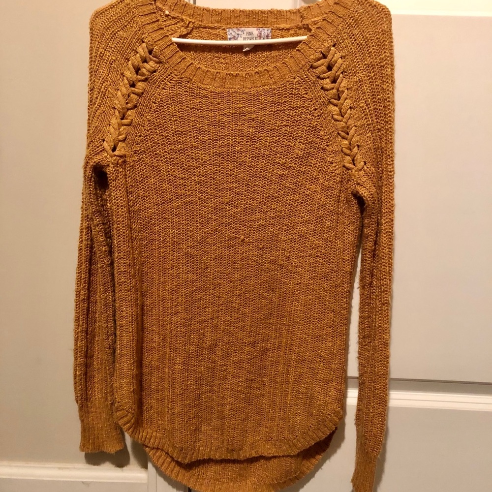 Gold Sweater by Pink Republic xs